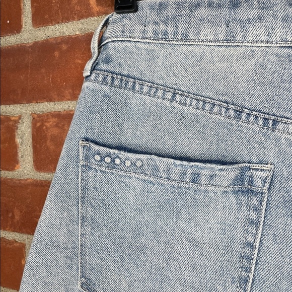 Blank NYC high rise shorts - Picture 5 of 11